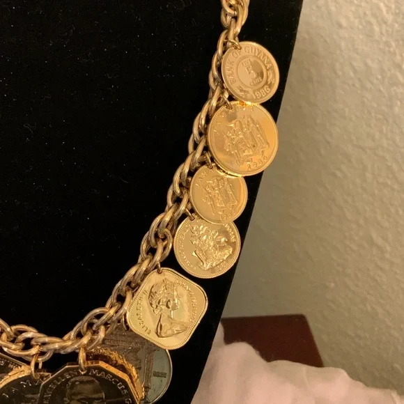 Franklin Mint dipped 24kt plated Gold dipped Carribean Coin Necklace - Picture 4 of 7